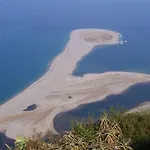Ξενοδοχείο με διαμερίσματα Grotte 4*