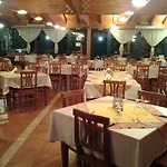 Ξενοδοχείο με διαμερίσματα Grotte 4*