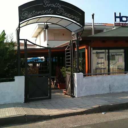 Grotte Aparthotel